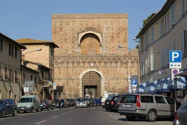 시에나 Loft P.Ta Pispini: Near Piazza Del Campo W/Parking 아파트 외부 사진